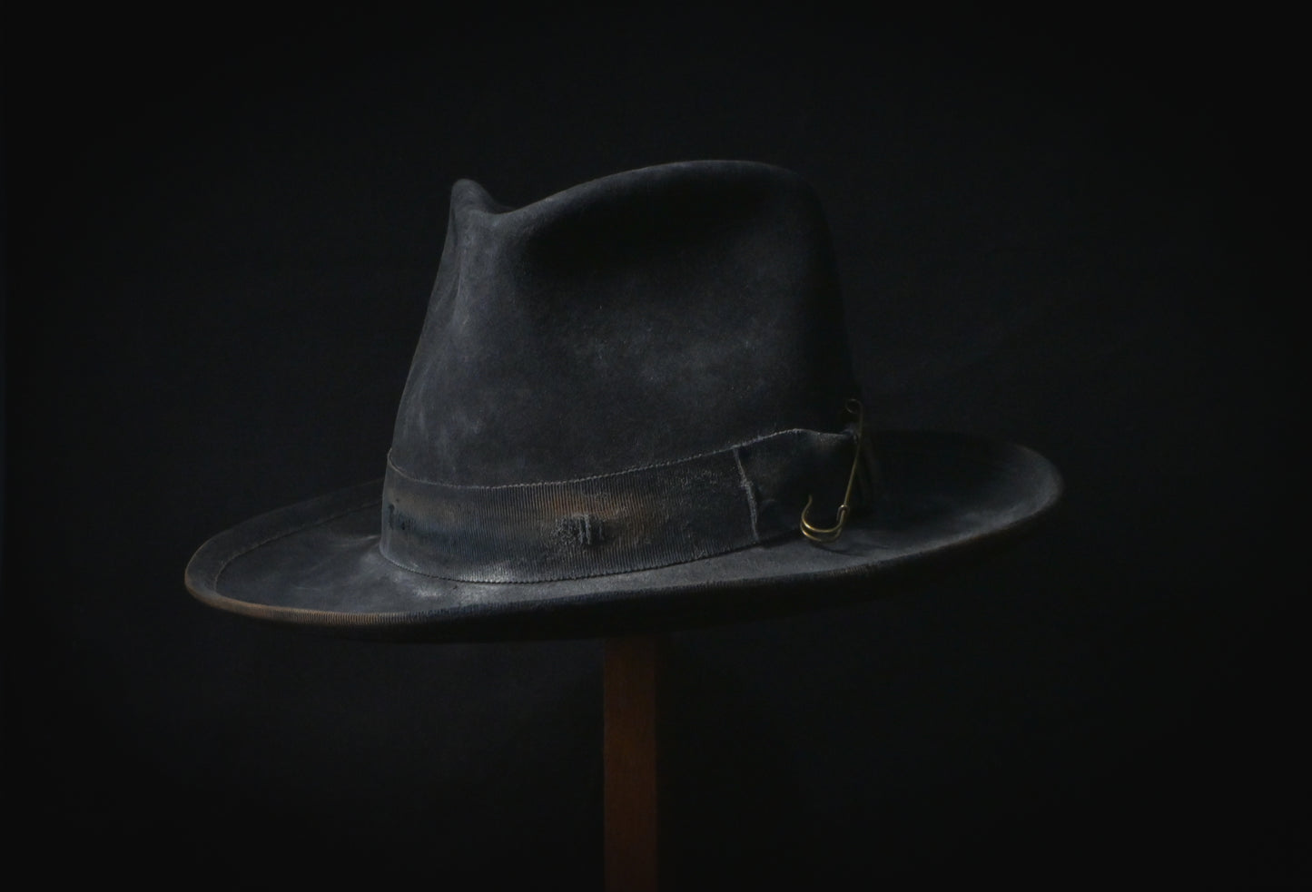 Distressed black fur felt fedora made to measure