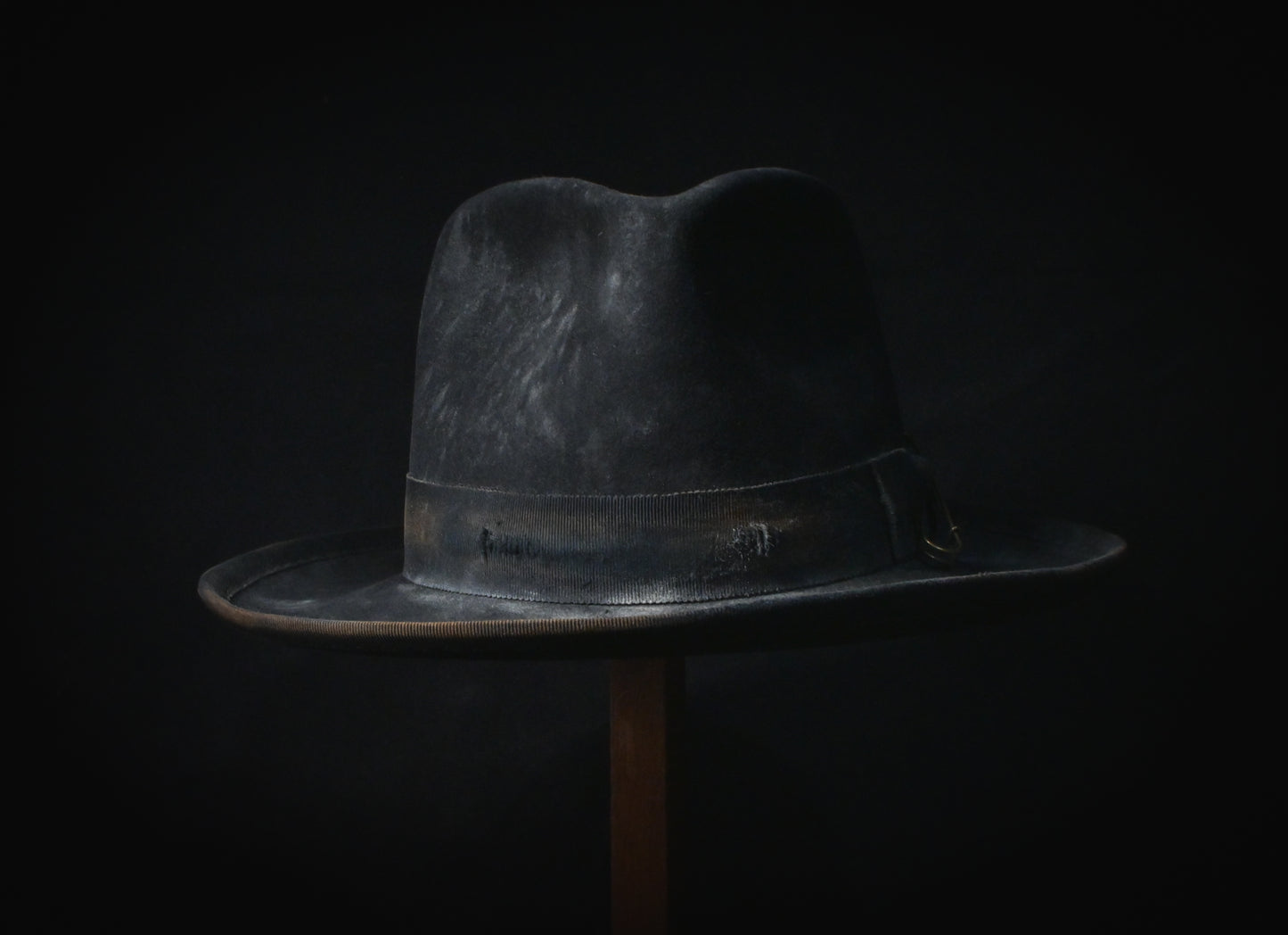 Distressed black fur felt fedora made to measure