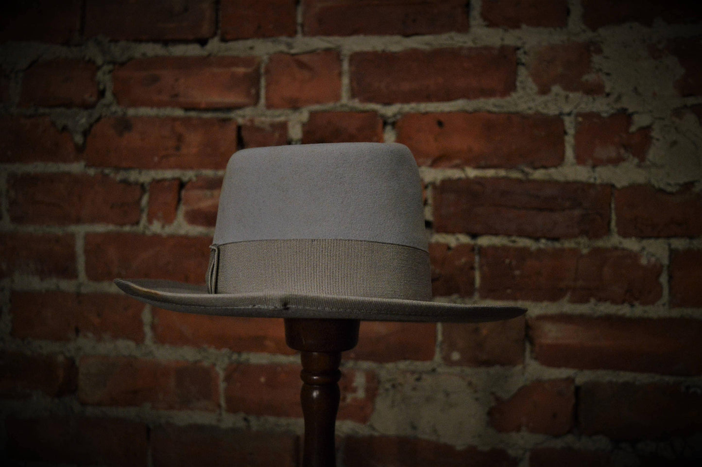 Bootlegger - Distressed grey fur felt fedora