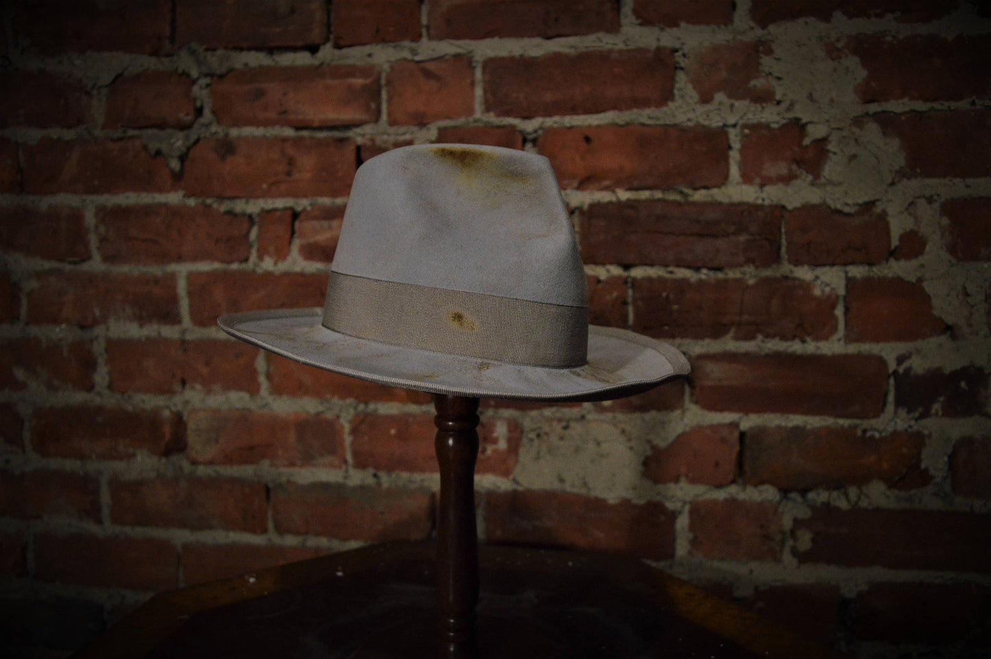 Bootlegger - Distressed grey fur felt fedora