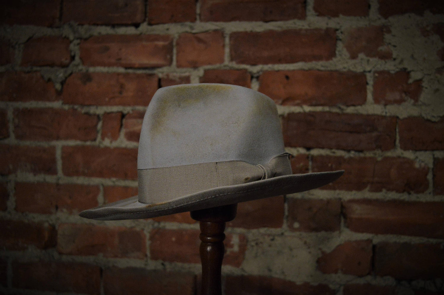 Bootlegger - Distressed grey fur felt fedora